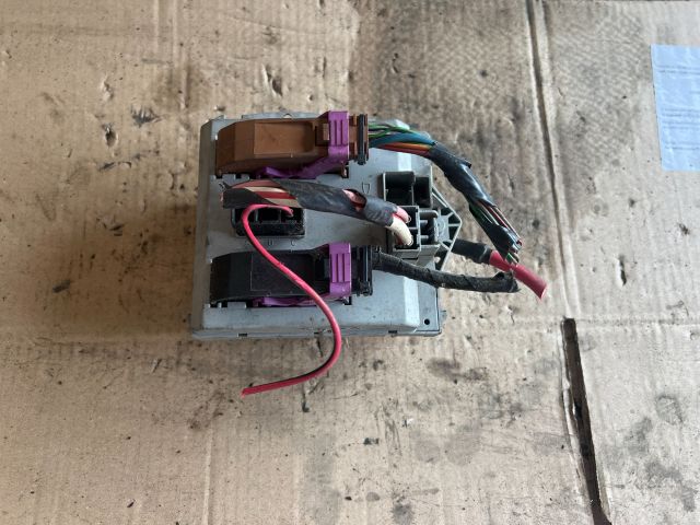 bontott FIAT DOBLO Biztosítéktábla Motortér