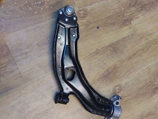 bontott FIAT DOBLO Bal első Lengőkar