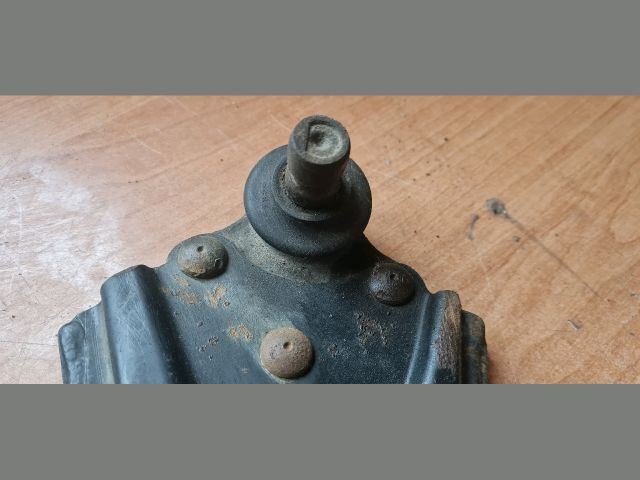 bontott FIAT DOBLO Bal első Lengőkar