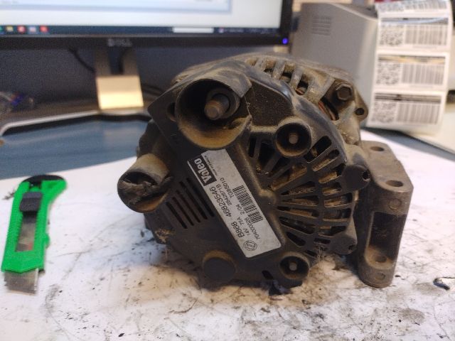 bontott FIAT DOBLO Generátor