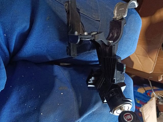 bontott FIAT DOBLO Gyújtáskapcsoló