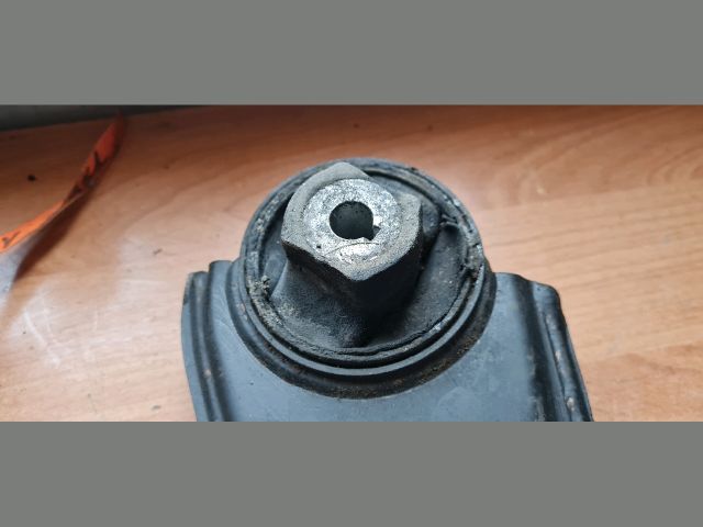 bontott FIAT DOBLO Jobb első Lengőkar