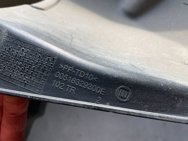 bontott FIAT DOBLO Jobb Motorburkolat