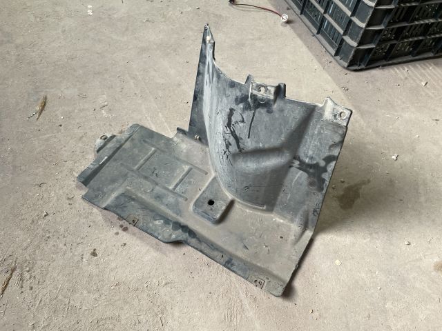 bontott FIAT DOBLO Jobb Motorburkolat