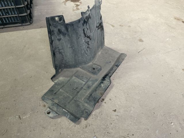 bontott FIAT DOBLO Jobb Motorburkolat