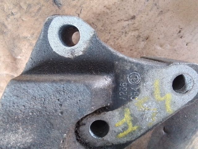 bontott FIAT DOBLO Motor Tartó Bak Bal