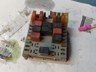 bontott FIAT DOBLO Biztosítéktábla Motortér