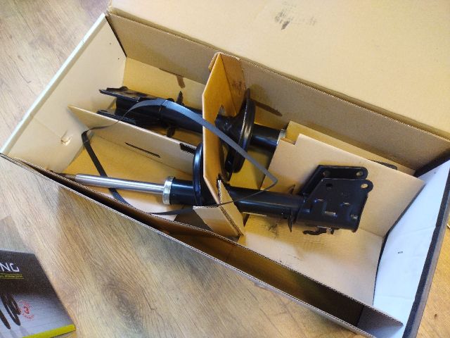 bontott FIAT DOBLO Első Lengéscsillapító Pár