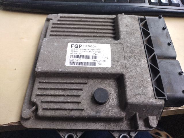 bontott FIAT DOBLO Motorvezérlő