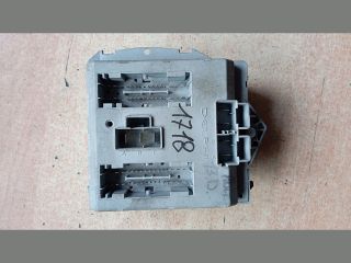 bontott FIAT DOBLO Biztosítéktábla Motortér