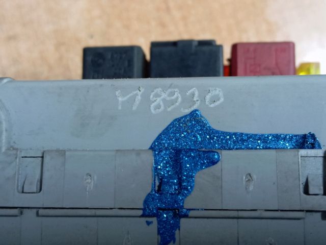 bontott FIAT DOBLO Biztosítéktábla Motortér