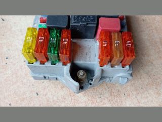 bontott FIAT DOBLO Biztosítéktábla Motortér