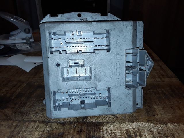 bontott FIAT DOBLO Biztosítéktábla Motortér