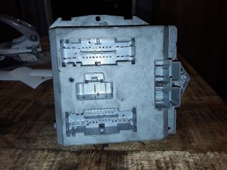 bontott FIAT DOBLO Biztosítéktábla Motortér