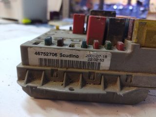 bontott FIAT DOBLO Biztosítéktábla Motortér