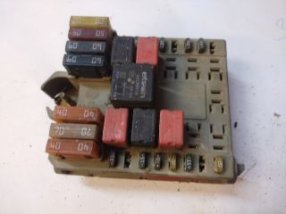 bontott FIAT DOBLO Biztosítéktábla Motortér