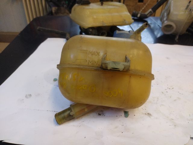 bontott FIAT DOBLO Kiegyenlítő Tartály