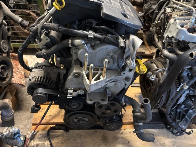 bontott FIAT DOBLO Komplett Motor (Segédberendezésekkel)