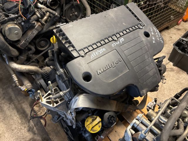 bontott FIAT DOBLO Komplett Motor (Segédberendezésekkel)