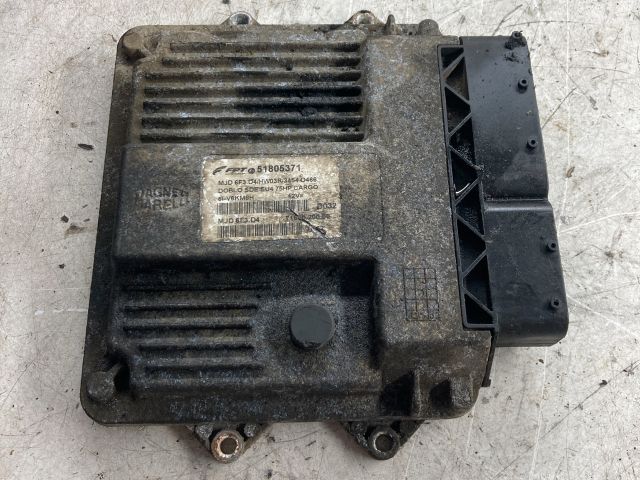 bontott FIAT DOBLO Motorvezérlő