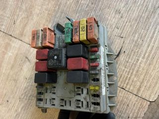 bontott FIAT DOBLO Biztosítéktábla Motortér