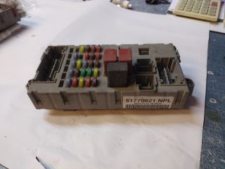 bontott FIAT DOBLO Biztosítéktábla Motortér