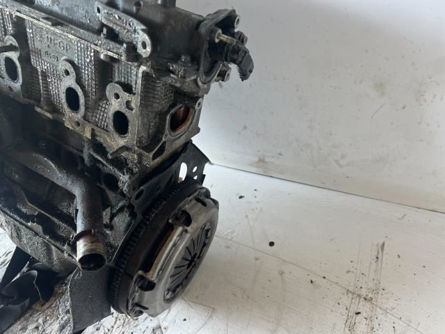 bontott FIAT DOBLO Motor (Fűzött blokk hengerfejjel)