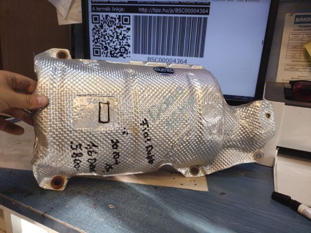 bontott FIAT DOBLO Katalizátor Hővédő Lemez