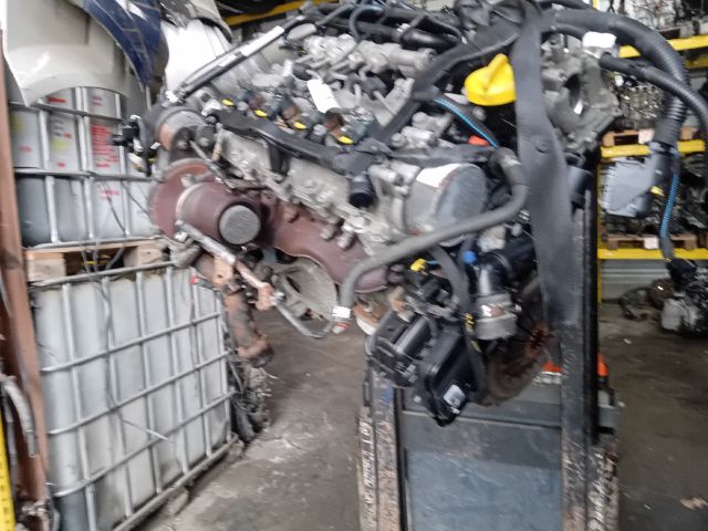 bontott FIAT DOBLO Komplett Motor (Segédberendezésekkel)