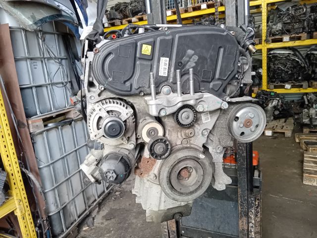 bontott FIAT DOBLO Komplett Motor (Segédberendezésekkel)