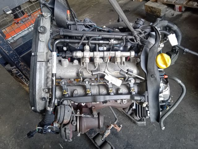 bontott FIAT DOBLO Komplett Motor (Segédberendezésekkel)