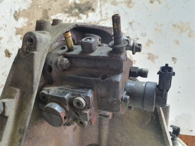 bontott FIAT DOBLO Nagynyomású Szivattyú