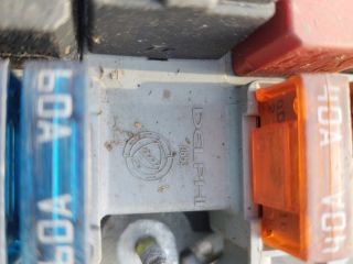 bontott FIAT DOBLO Biztosítéktábla Motortér