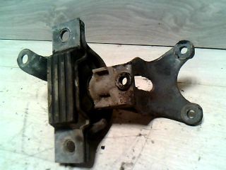 bontott FIAT DOBLO Motor Tartó Bak Jobb