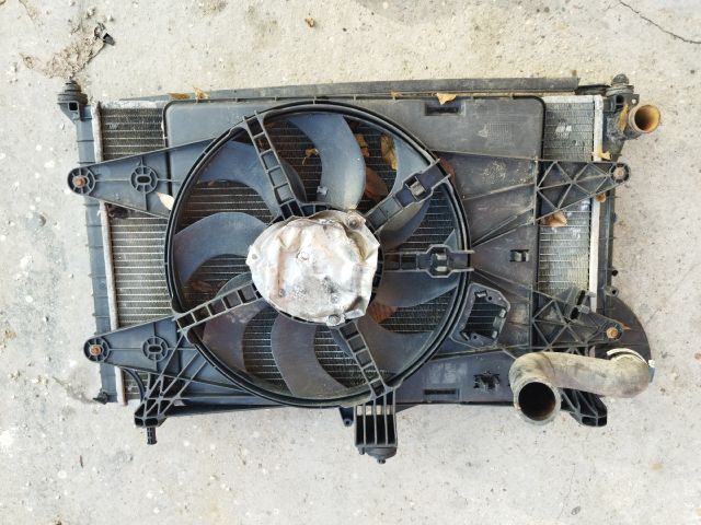bontott FIAT DOBLO Vízhűtő Radiátor (Nem klímás)