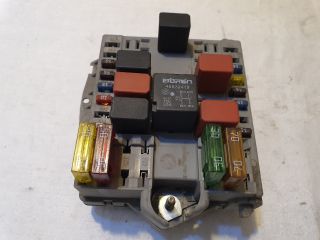 bontott FIAT DOBLO Biztosítéktábla Motortér