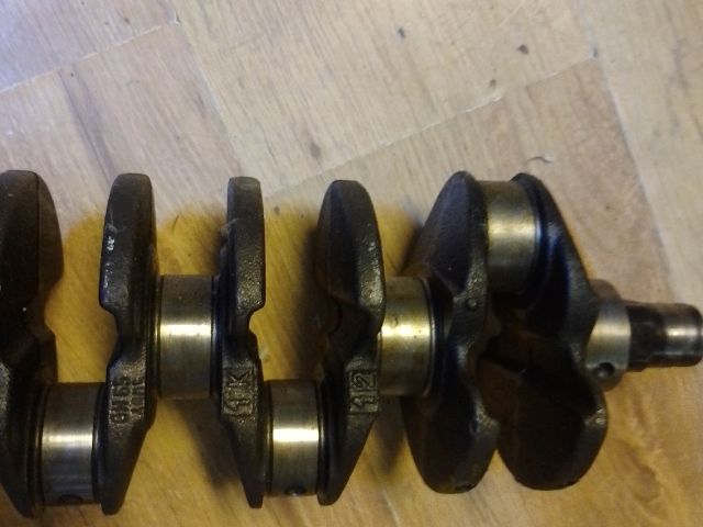 bontott FIAT DOBLO Főtengely (Magában)