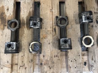 bontott FIAT DOBLO Dugattyú és Hajtókar