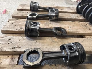 bontott FIAT DOBLO Dugattyú és Hajtókar