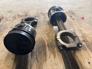 bontott FIAT DOBLO Dugattyú és Hajtókar