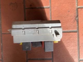 bontott FIAT DOBLO Biztosítéktábla Motortér