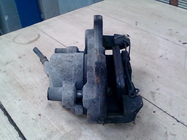 bontott FIAT DOBLO Jobb első Féknyereg Munkahengerrel