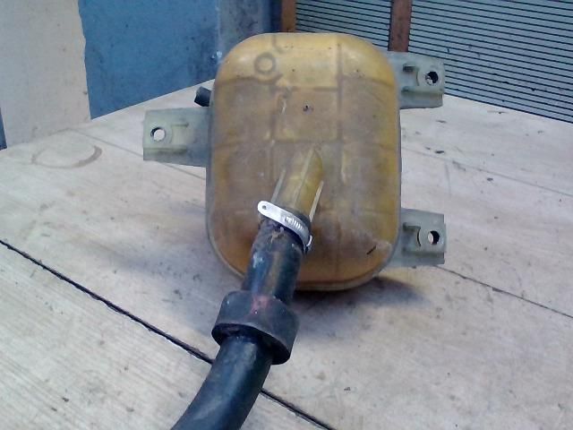 bontott FIAT DOBLO Kiegyenlítő Tartály