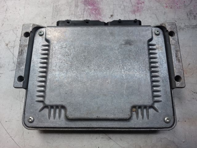 bontott FIAT DOBLO Motorvezérlő