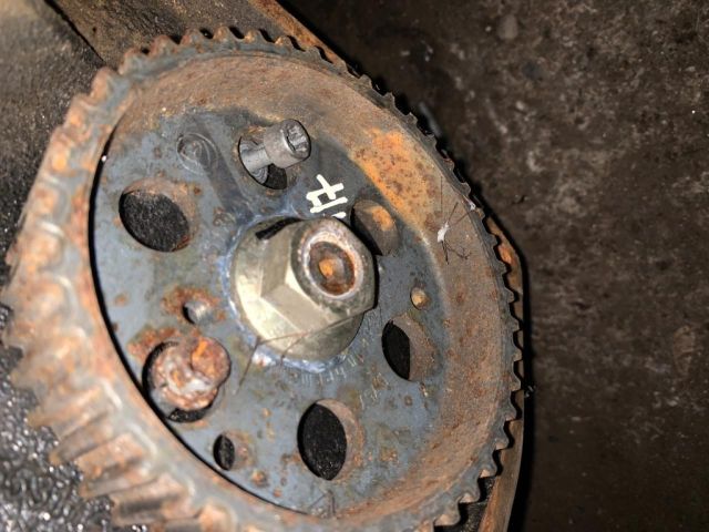 bontott FIAT DOBLO Nagynyomású Szivattyú Bordáskerék / Lánckerék