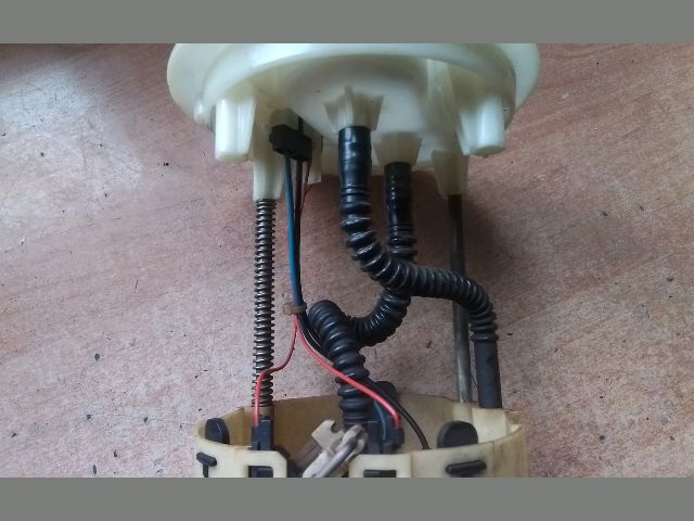 bontott FIAT DOBLO Üzemanyag Szivattyú