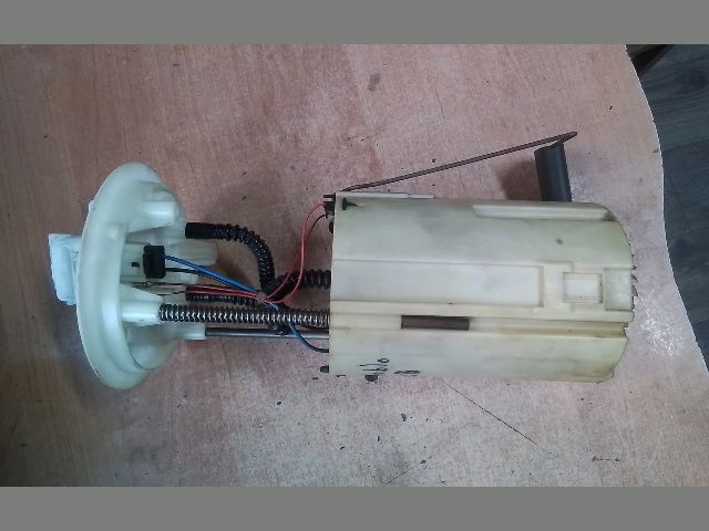 bontott FIAT DOBLO Üzemanyag Szivattyú