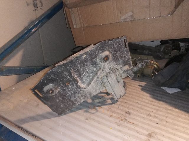 bontott FIAT DOBLO Akkumulátor Tartó