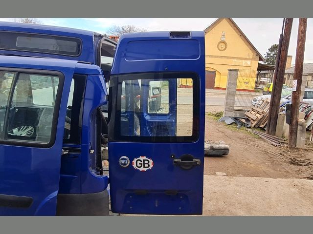 bontott FIAT DOBLO Bal Csomagtérajtó (Üres lemez)