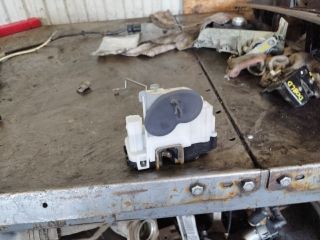 bontott FIAT DOBLO Bal Csomagtérajtó Zárszerkezet